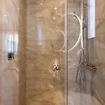 Rodavgi Lägenhetshotell