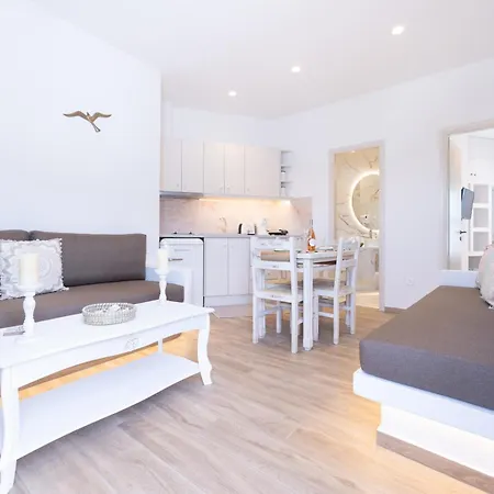 Aparthotel Rodavgi Andros Town