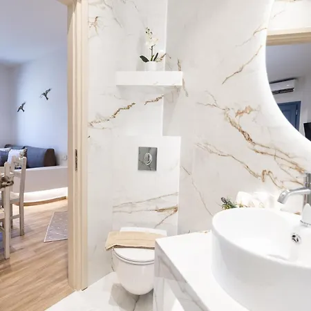 Rodavgi Lägenhetshotell 3*