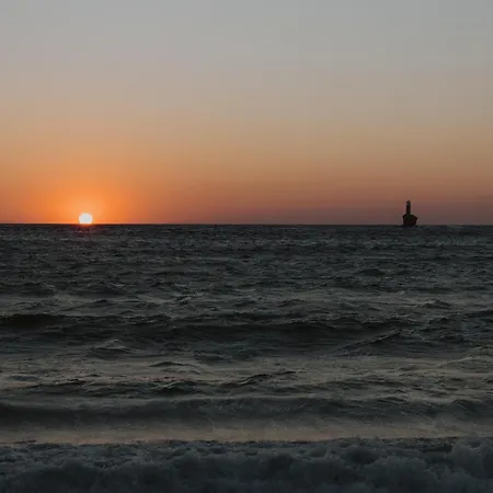 Ξενοδοχείο με διαμερίσματα Rodavgi 3*